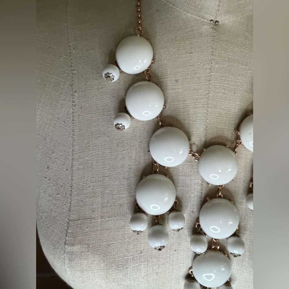 Stunning White Statement Bubble Necklace // Great… - image 2